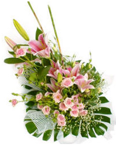 Bouquet of pink lilies & roses