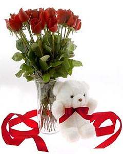 13 Red roses & small  Bear